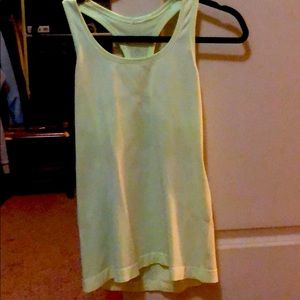 Lululemon swiftly tech tank. Size 8